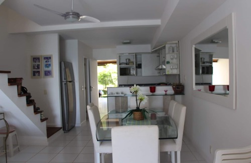 Mambucaba House | Discover Santorini House 4 - Your Ocean View Retreat!