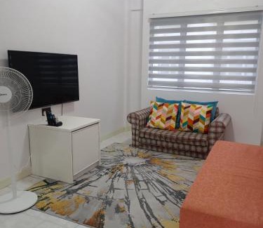 Taiping House | Budget-Friendly Santorini by Loteloft: Family-Friendly Stay