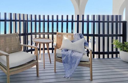 Sellicks Beach House | Discover Santorini on Sands: A Family-Friendly Retreat