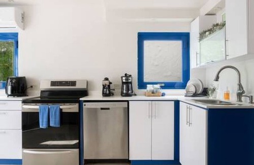 Ocean Park House | Elegant Santorini Villa with Ocean View & Pool Access
