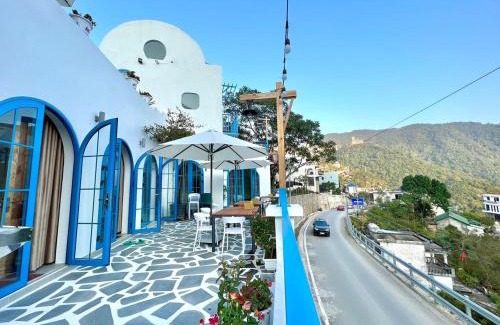 Tam Dao Villa | Beautiful Santorini Villa Tam Dao with Pool & Breakfast