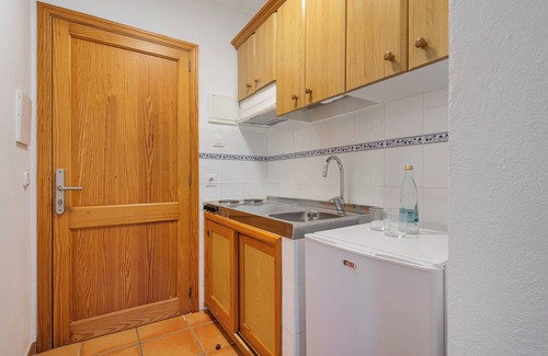 Lluc House | Relax at Santuari de Lluc with Pool and Spa Amenities