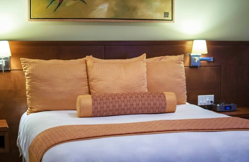 Tecate Hotel | Discover Santuario Diegueño: 4-Star Retreat with Spa & Pool