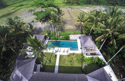 Kedewatan Villa | Elegant Santun Luxury Private Villas with Pool & Spa