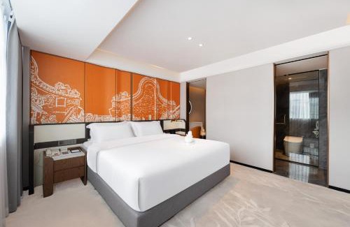 Yuexiu Hotel | Discover Sanyu Hotel: Exceptional 4-Star Stay with Pool