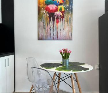 Studentski Grad Apartment | Inviting Sao Paulo Studio: Top-Rated and Family-Friendly Stay