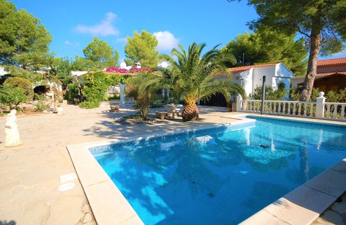 Les Tres Cales Villa | Relax at Saona Villas: Private Pool & Ocean Views Await