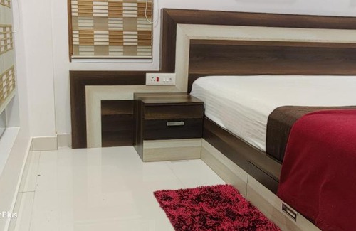 Manjoora Villa | Cozy Saovaram Service Villa with Kitchen & Pet-Friendly Options