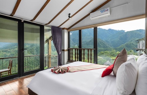 Cat Cat Village Resort | Discover Sapa Cat Cat Hills Resort & Spa: A 4-Star Retreat