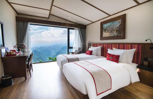Cat Cat Village Resort | Relax at Sapa Catcat Hills Resort & Spa with Oceanfront Views