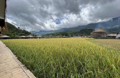 Bo Kluea House | Inviting Sapan Dee View: Family-Friendly with Breakfast Included