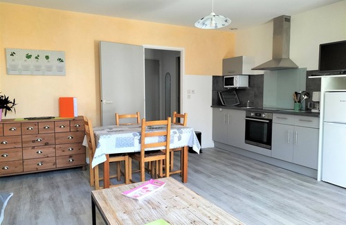Eugenie-les-Bains House | Comfortable T2 Near Thermal Baths with Ocean View & Breakfast