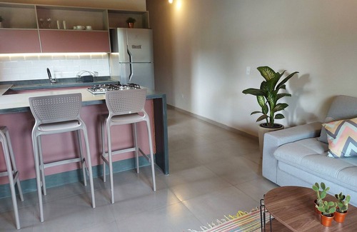 Jabaquara Apartment | Sapeca - Cosy apart with kitchen, 50m from the Beach, Private Barbecue, AC, Wi-Fi, Netflix, pool