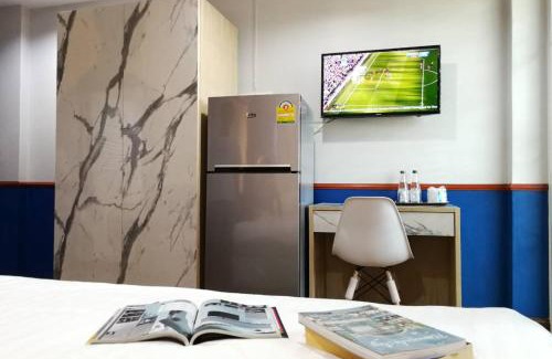 Yan Nawa Apartment | Discover SaphanPla Bangkok: Family-Friendly Dining Awaits
