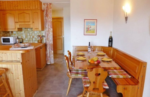 Villars-sur-Ollon Apartment | Experience Sapin Bleu 5: Pet-Friendly Retreat with Spa