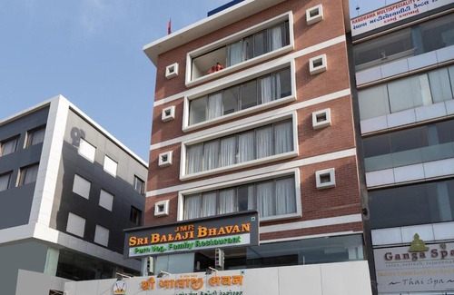 Jamnagar Hotel | Discover Sapphero Akshar Inn: Family-Friendly Comfort in Jamnagar