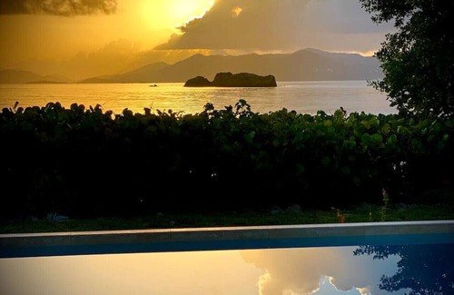 Cabes Point House | Sapphire Beach Retreat & Suite
