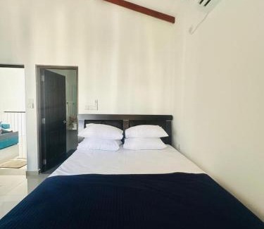 Negombo House | Sapphire Courtyard