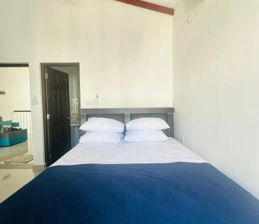 Negombo House | Sapphire Courtyard