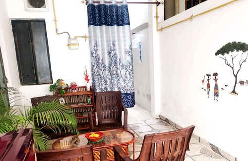 Gomti Nagar House | Sapphire | Family Suite | 2 Rooms