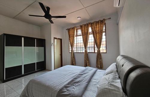 Bandar Saujana Putra House | Convenient Sapphire Residence: Rated 8.5 with Great Amenities