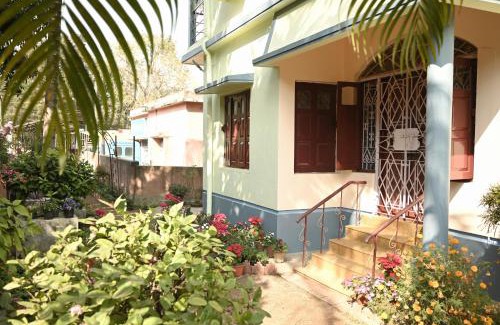 Bolpur House | Comfortable Saptaparni Homestay: Pet-Friendly Retreat