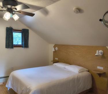 Saranac Lake Hotel | Explore Sara Placid Inn & Suites: Pet-Friendly Retreat