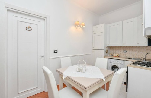 Santa Maria di Castellabate Villa | Villa Elaia: Family-Friendly Holiday Apartment in Cilento