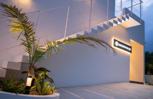 Motobu Villa | Serene Sarah Resort Villa 海: Family-Friendly Pool Retreat