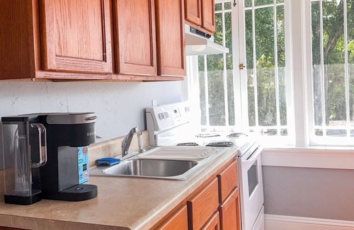 Rogers Deland Apartment | Historic Sarah's Place in Downtown DeLand near Beaches