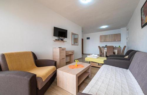 Dobra Voda Apartment | Saraj Apart Hotel