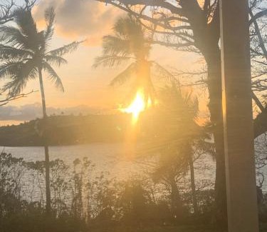 Toula House | Serene Stay at Saralee’s House with Breakfast Included