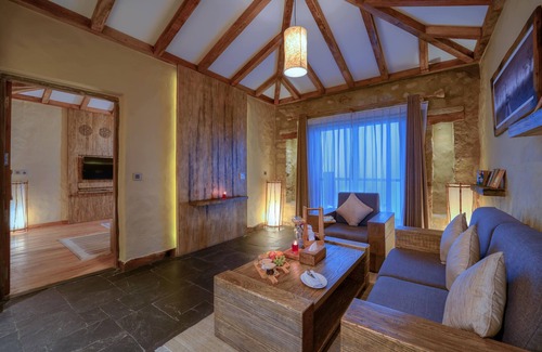 Pokhara Hotel | Experience Sarangkot Mountain Lodge: Pool, Spa & 10/10 Rated
