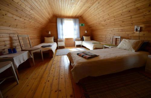 Suuresadama House | Eco-Friendly Retreat at Sarapuu Puhkemaja with Hot Tub