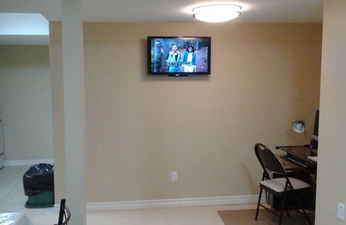 Thornhill Apartment | Sara’s Place - Strictly Kosher HomenBeautiful basement Apartmentn