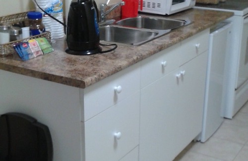 Thornhill Apartment | Sara’s Place - Strictly Kosher HomenBeautiful basement Apartmentn
