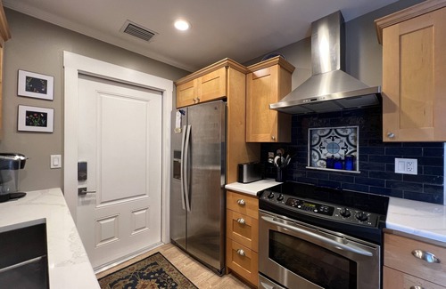 Southgate Apartment | Discover Cozy Comfort Near Siesta Beach in SouthGate