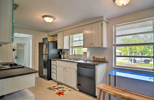 Trailer Estates House | Tranquil Sarasota Home with Pool and Water Access