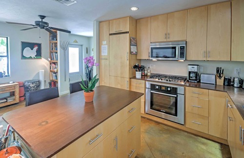 South Sarasota House | Cozy Sarasota House with Pool: 6 Miles to the Beach