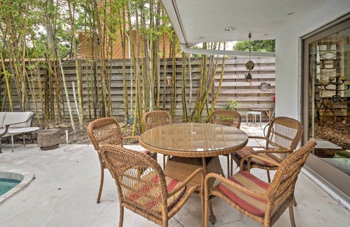 South Sarasota House | Cozy Sarasota House with Pool: 6 Miles to the Beach