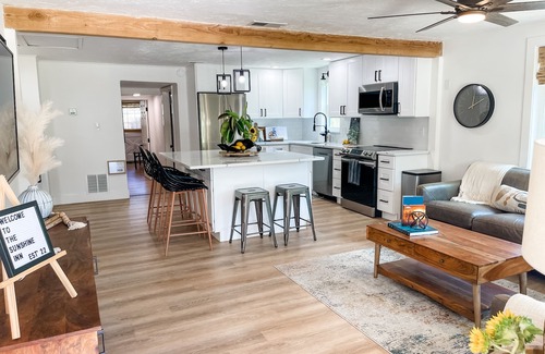 Alta Vista House | Bright Sarasota Sunshine 3BR Home with Private Pool & Spa