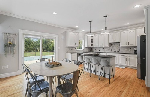 Saratoga Springs House | Ideal Getaway Near Saratoga Racecourse with Pool Access