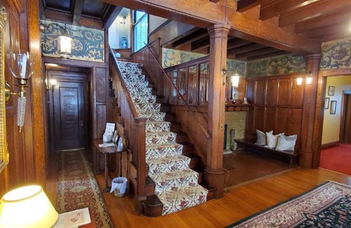 Alma Bed & Breakfast | Exceptional Saravilla Bed & Breakfast with Family-Friendly Perks