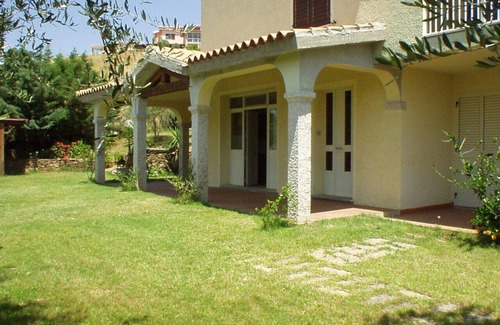 Budoni Apartment | Sardinia - Budoni: apartment in villa with garden