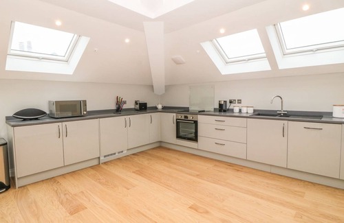 Malltraeth Cottage | Pet-Friendly Sardis Chapel Cottage with Oceanfront Views