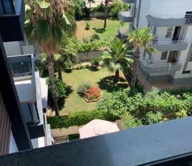 Avsallar Apartment | Experience Sare Life 1: Oceanfront Bliss with Pool Access