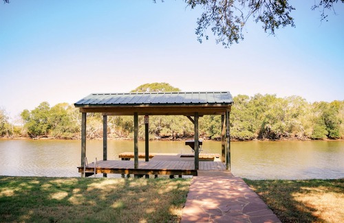 Cedar Lane House | Pet-Friendly Creekfront Retreat with Amazing Outdoor Space