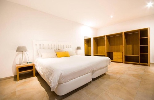 Alcudia House | Family-Friendly Sarieta: A 4-Star Retreat Awaits You