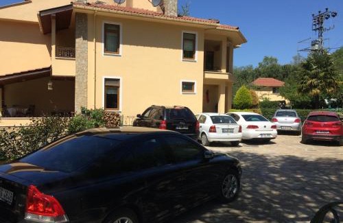 Kabakoz Mahallesi House | Welcome to Sarikonaklar Garden Village - Pet-Friendly Retreat