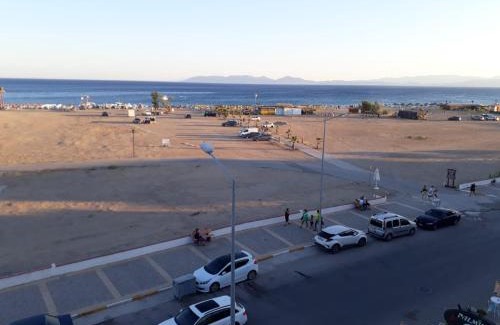 Sarimsakli Apartment | Beachfront Sarımsaklı Luxury Apartment with Sea View